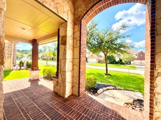 9515 Chaddington Court, Tomball, TX 77375
