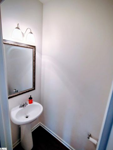 529 Townsend Place Drive, Boiling Springs, SC 29316