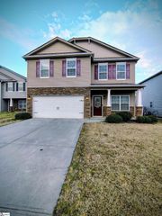 529 Townsend Place Drive, Boiling Springs, SC 29316