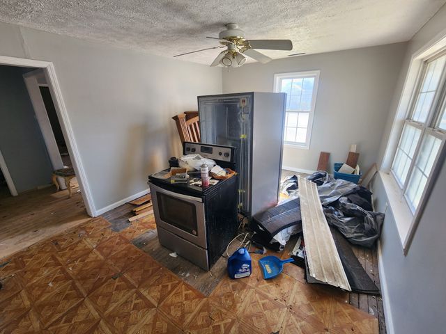 518 E 2nd St, Hopkinsville, KY 42240