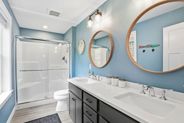 19 Farm Rd, Plymouth, MA 02360