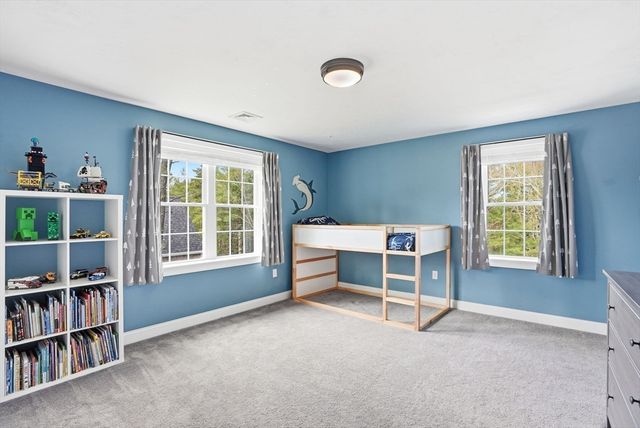 19 Farm Rd, Plymouth, MA 02360