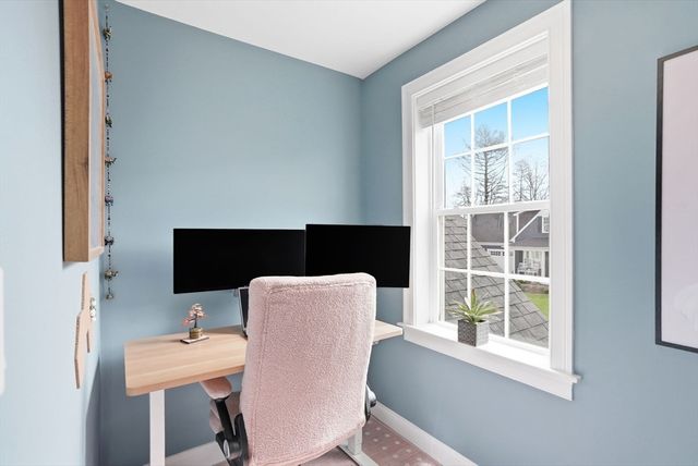 19 Farm Rd, Plymouth, MA 02360