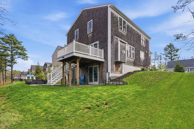 19 Farm Rd, Plymouth, MA 02360