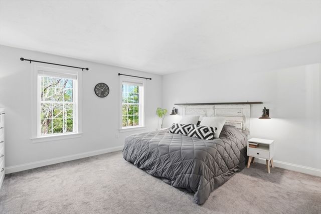 19 Farm Rd, Plymouth, MA 02360