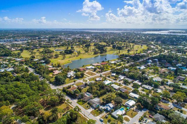1928 NW Pine Lake Dr, Stuart, FL 34994