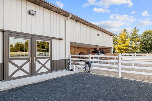 5021 Minkler Road, Yorkville, IL 60560