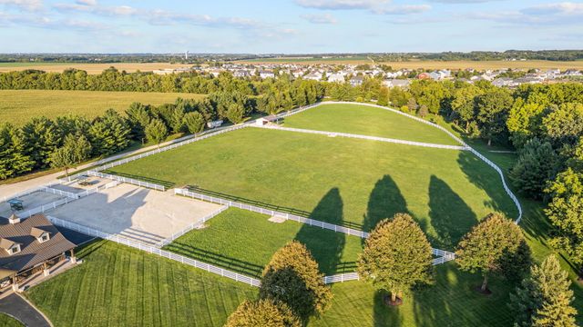 5021 Minkler Road, Yorkville, IL 60560