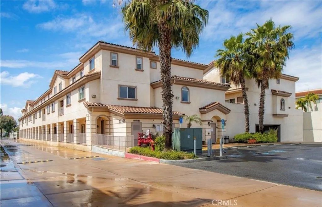 17168 Newhope 205, Fountain Valley, CA 92708