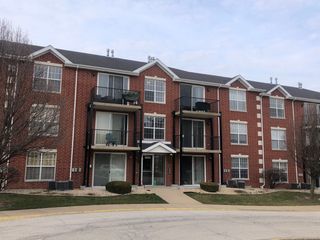 9800 LIBERTY Circle 3E, Orland Park, IL 60467