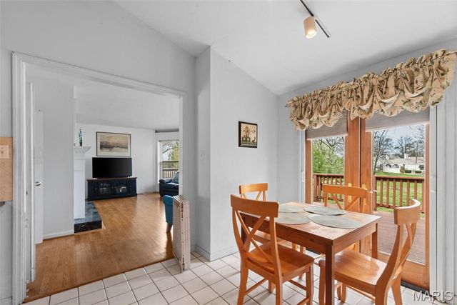 30 Fox Meadows, St Louis, MO 63127