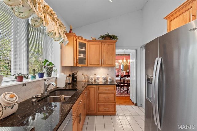 30 Fox Meadows, St Louis, MO 63127