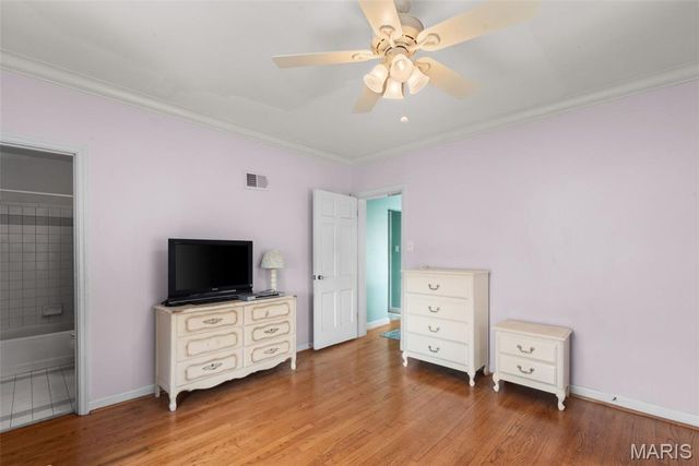 30 Fox Meadows, St Louis, MO 63127