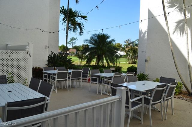 1624 Pine Valley DR 118, Fort Myers, FL 33907