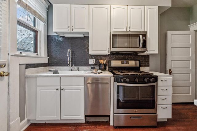 915 Dennison Avenue, Columbus, OH 43201