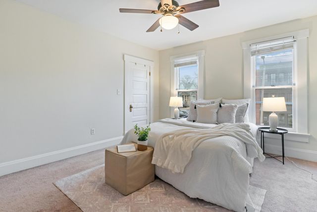 915 Dennison Avenue, Columbus, OH 43201