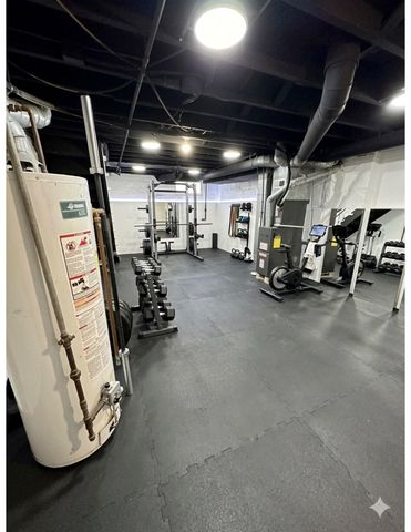 915 Dennison Avenue, Columbus, OH 43201