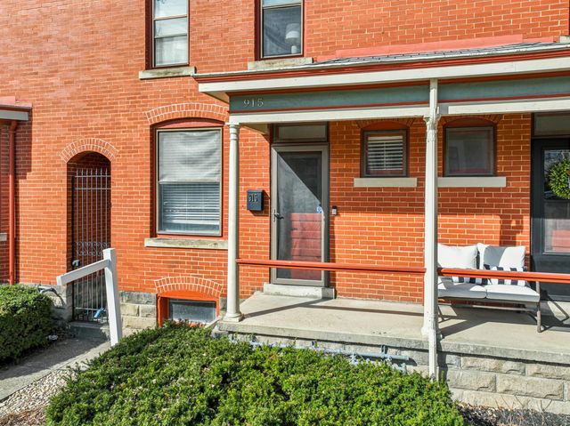 915 Dennison Avenue, Columbus, OH 43201