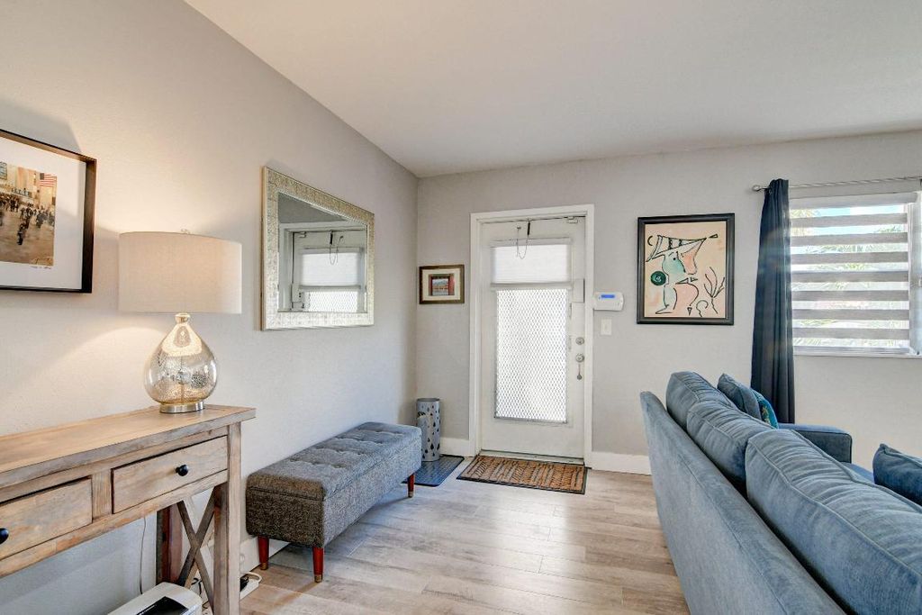 Image 2 of property listing at 78 Saxony B, Delray Beach, FL 33446