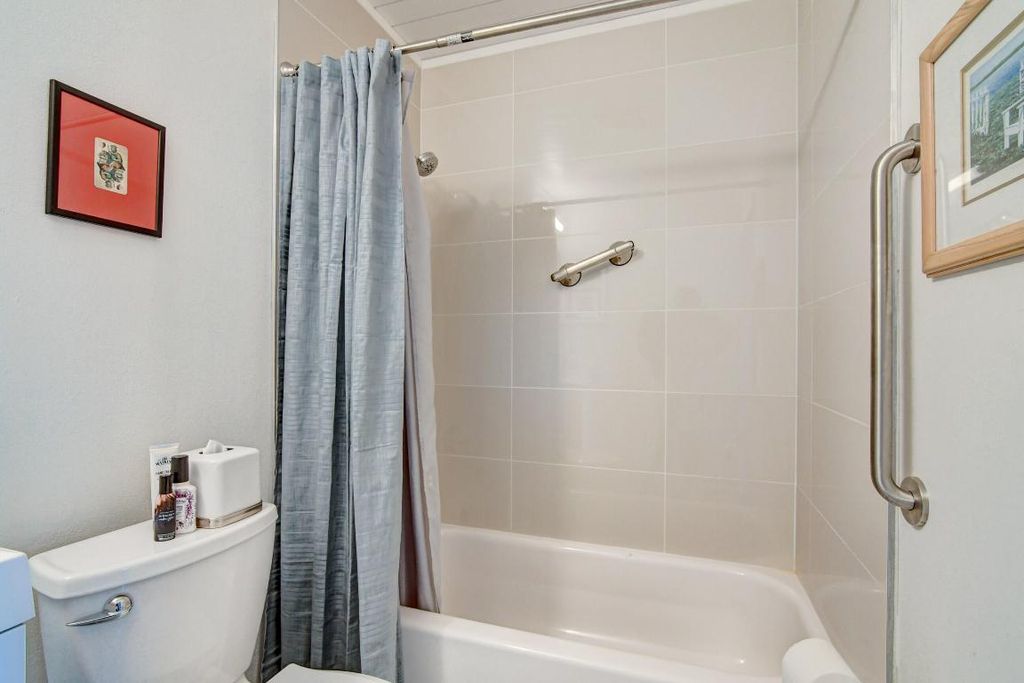 Image 23 of property listing at 78 Saxony B, Delray Beach, FL 33446