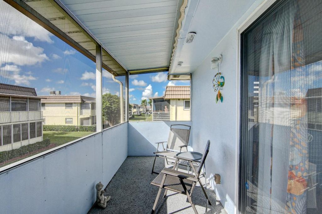 Image 25 of property listing at 78 Saxony B, Delray Beach, FL 33446