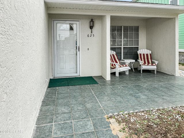 625 Lyndell Lane, Panama City Beach, FL 32407