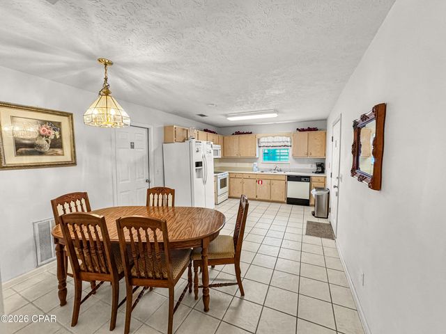 625 Lyndell Lane, Panama City Beach, FL 32407