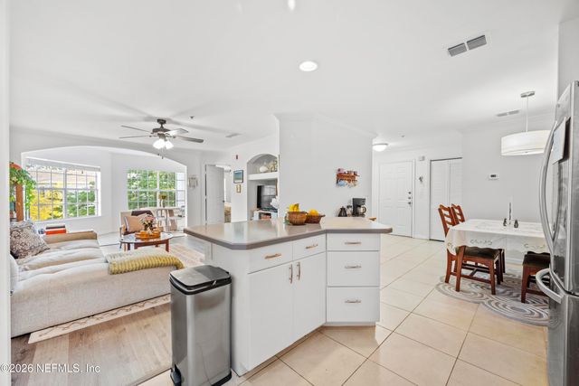 3591 KERNAN Boulevard 830, Jacksonville, FL 32224