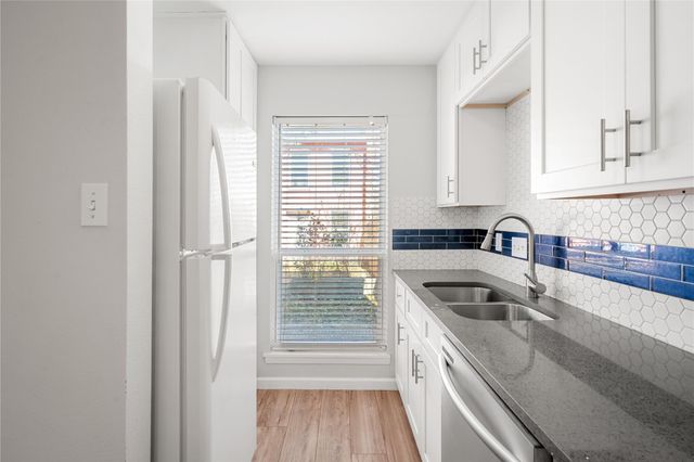 3820 Southway DR D, Austin, TX 78704