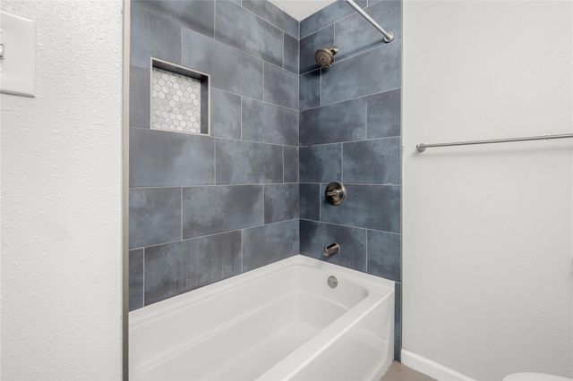 3820 Southway DR D, Austin, TX 78704