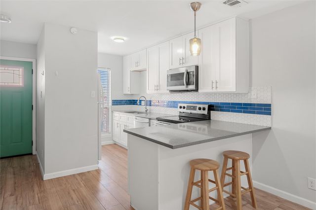 3820 Southway DR D, Austin, TX 78704