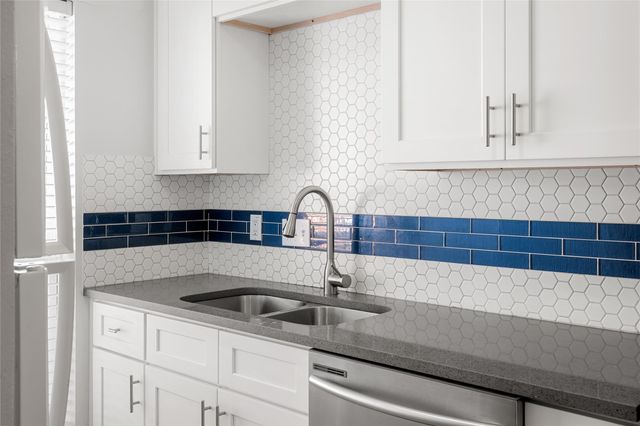 3820 Southway DR D, Austin, TX 78704