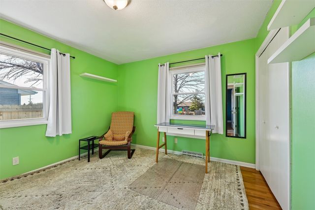 202 S Dakota Avenue, Ames, IA 50014