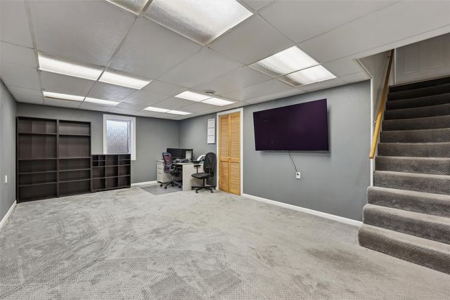 202 S Dakota Avenue, Ames, IA 50014