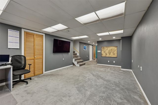 202 S Dakota Avenue, Ames, IA 50014