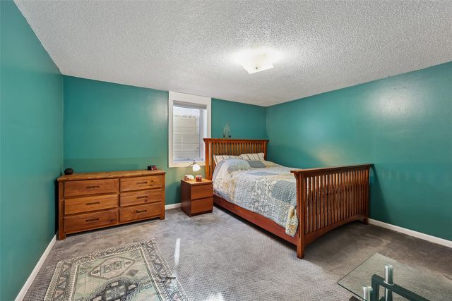 202 S Dakota Avenue, Ames, IA 50014