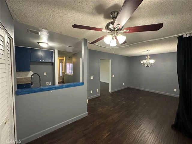 165 Racquet Club Expressway, Compton, CA 90220