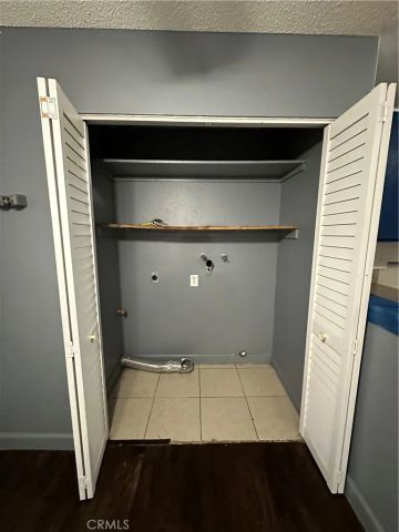 165 Racquet Club Expressway, Compton, CA 90220