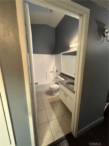 165 Racquet Club Drive, Compton, CA 90220
