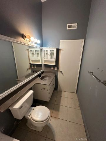 165 Racquet Club Drive, Compton, CA 90220