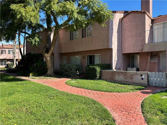 165 Racquet Club Expressway, Compton, CA 90220