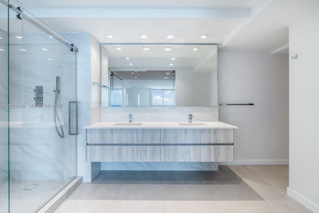 6301 Collins Ave 2502, Miami Beach, FL 33141