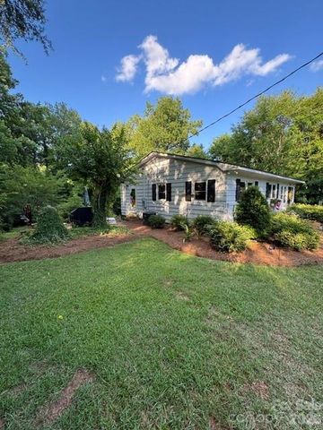 606 N Pine Lane, Wadesboro, NC 28170