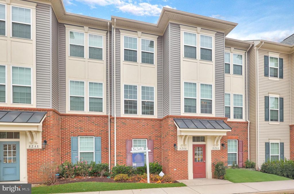 8246 KNIGHT STATION WAY, Manassas, VA 20110