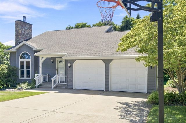 2100 Brown School Road, Saint Joseph, MI 49085