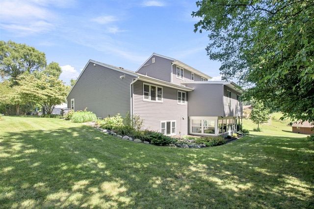 2100 Brown School Road, Saint Joseph, MI 49085