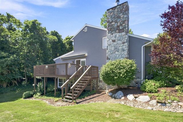 2100 Brown School Road, Saint Joseph, MI 49085
