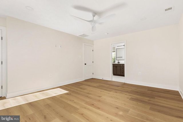 401 CRESTWOOD SW, Leesburg, VA 20175
