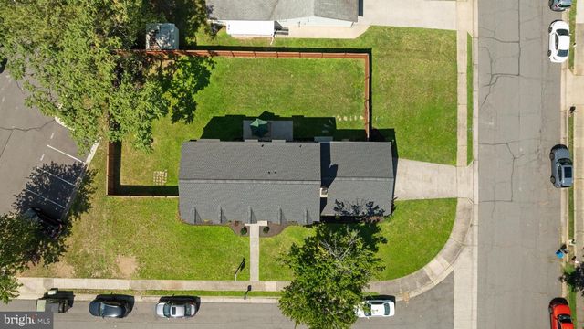 401 CRESTWOOD SW, Leesburg, VA 20175