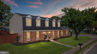 401 CRESTWOOD SW, Leesburg, VA 20175